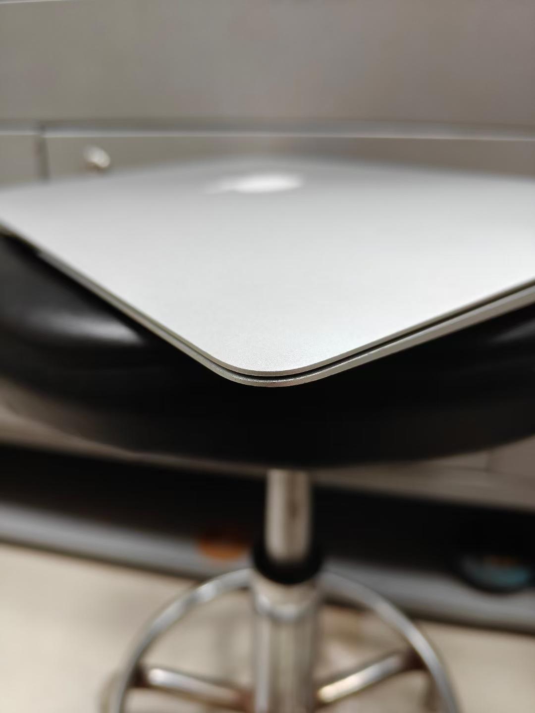 18-19岁与MACBOOK AIR的完美结合，HD时代的青春与科技-第2张图片