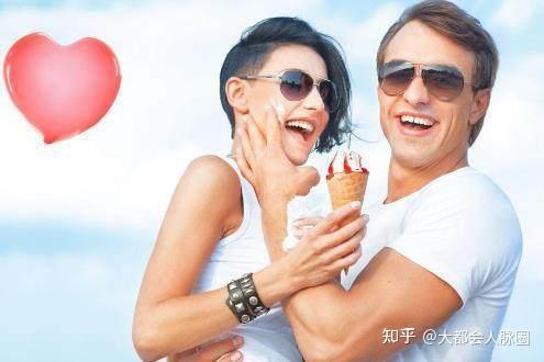 水乳交融比喻什么水乳交融与如胶似漆，深度解析二者的区别与联系