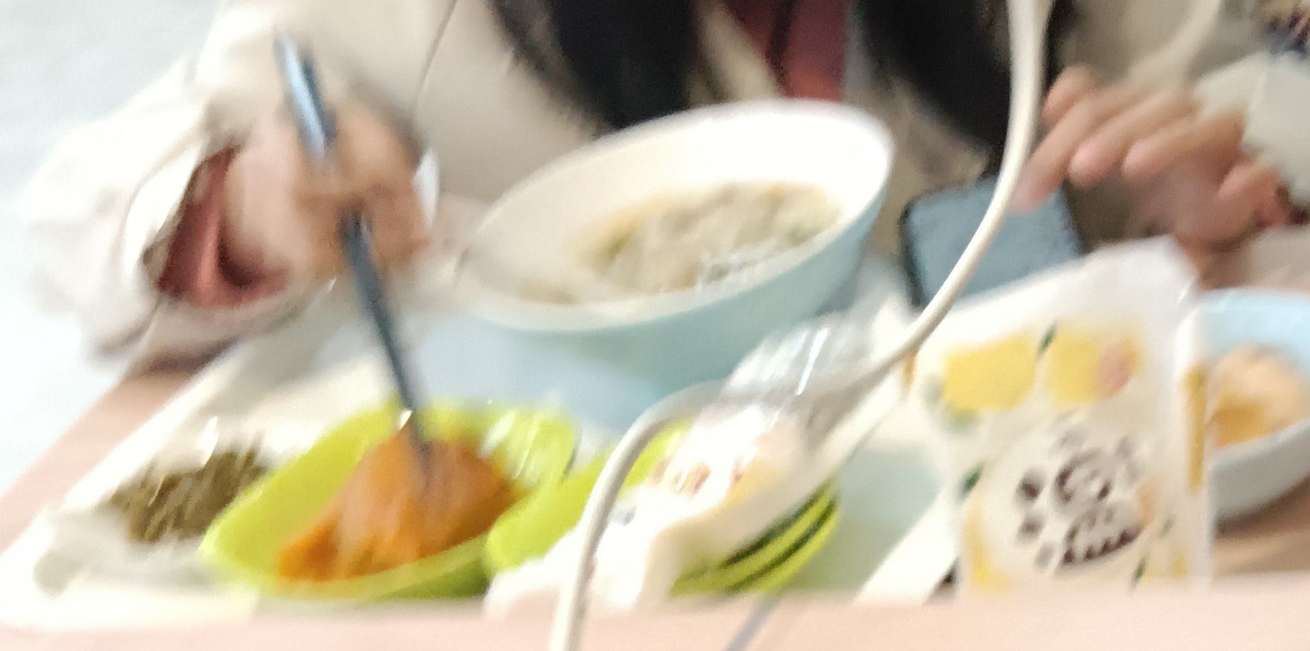 小宝贝你的奶好大我能喝吗?关于小宝贝与奶的探讨，健康与道德的界限-第3张图片