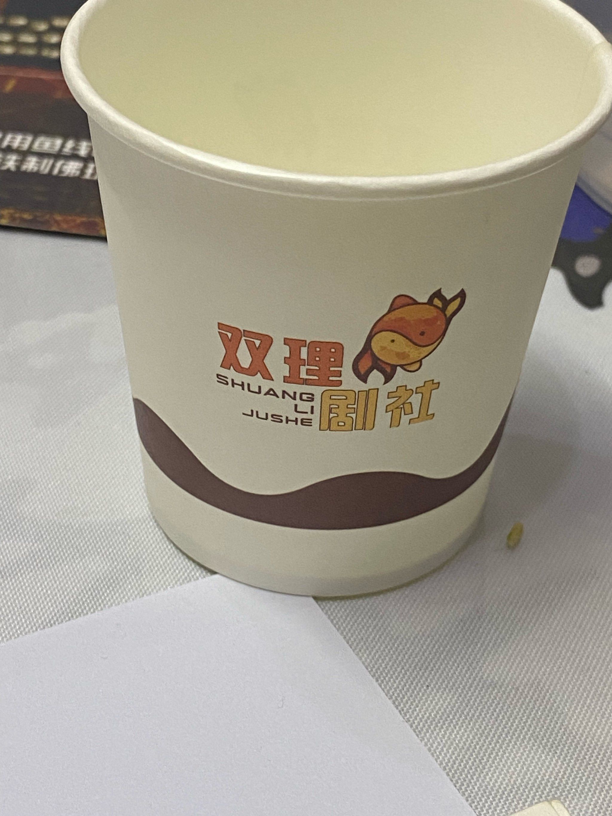 n男同时一女的h文4p四男一女的情感交织-第3张图片