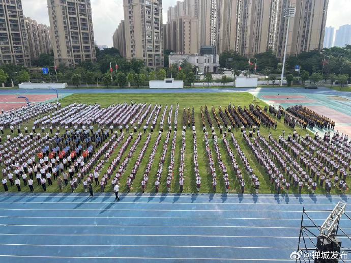 成为全学校坐便器的奇妙之旅-第2张图片