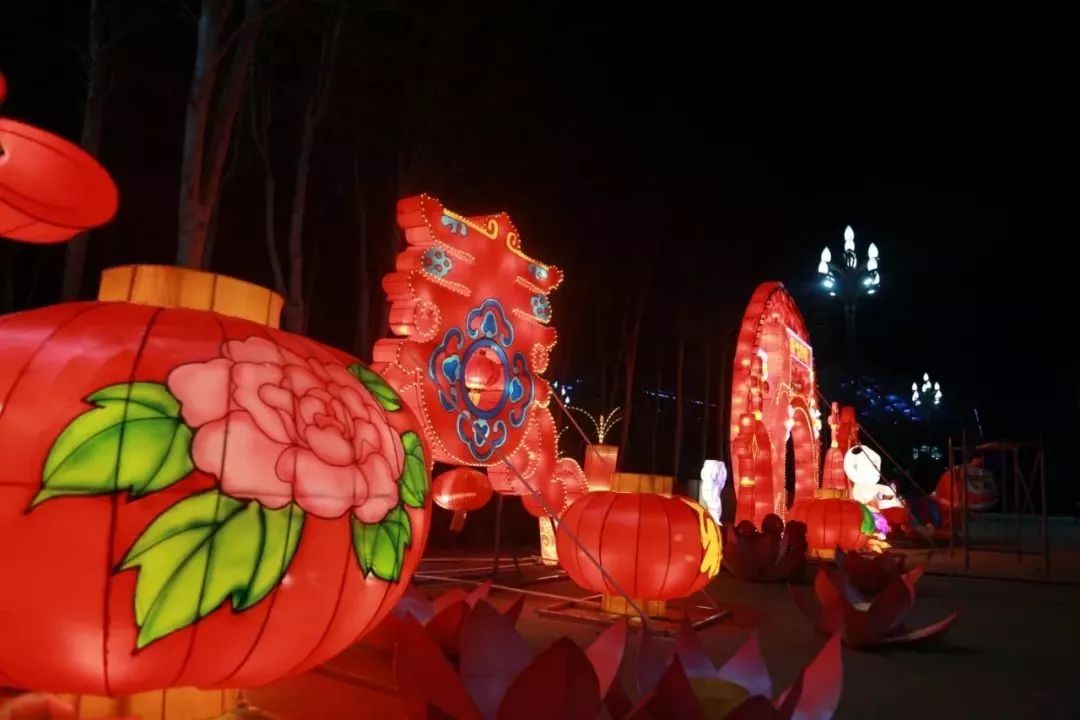 免费高清直播，双人共赏视觉盛宴-第2张图片