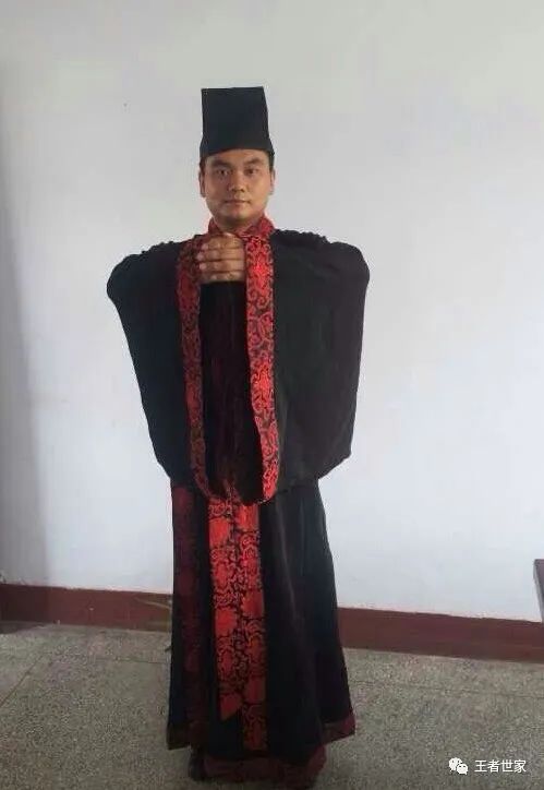 王氏寺庙的快乐时光