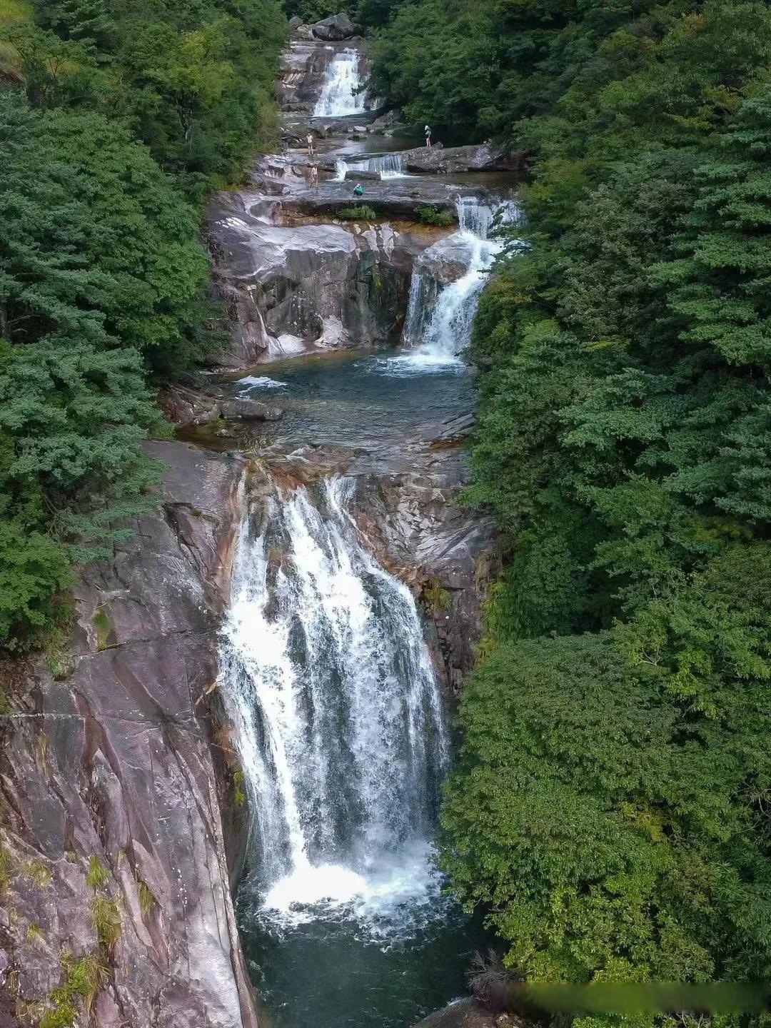 那对饱满的山峰那对饱满的山峰——探索女性魅力的独特之处-第2张图片