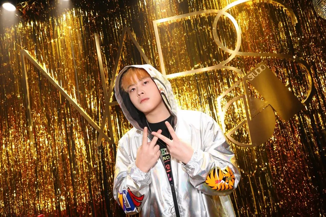 欧美RAPPER潮人，时尚与音乐的完美融合