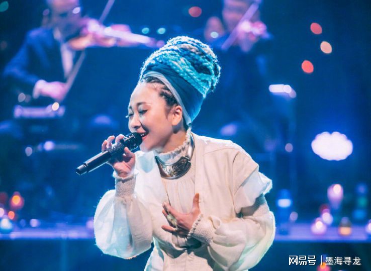 希亚歌手希亚——音乐之星的璀璨光芒-第2张图片
