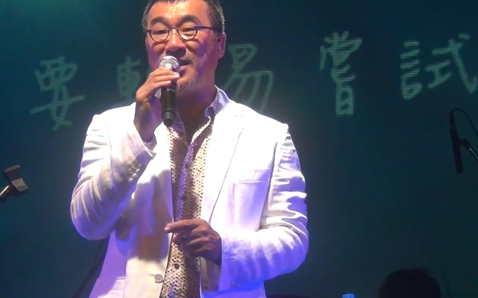 水蜜蜜视频app爱如潮水水蜜蜜视频app与爱如潮水，一场视觉与情感的交融之旅-第3张图片