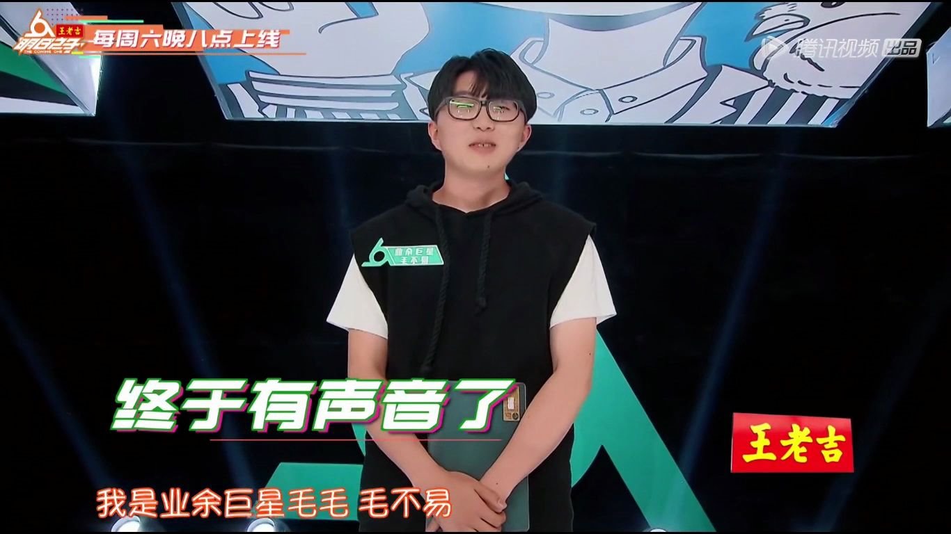 女生和男生一起怼怼怼怼轮滑鞋携手共进，女生与男生一起怼怼怼怼的青春故事