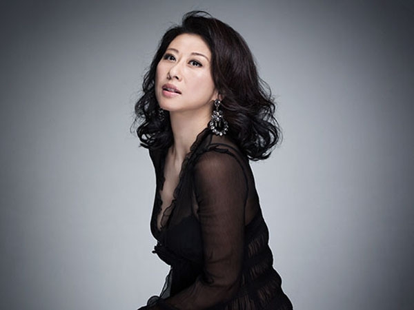 韩国女歌手排行榜韩国女歌手排行榜，璀璨星光下的音乐传奇-第2张图片