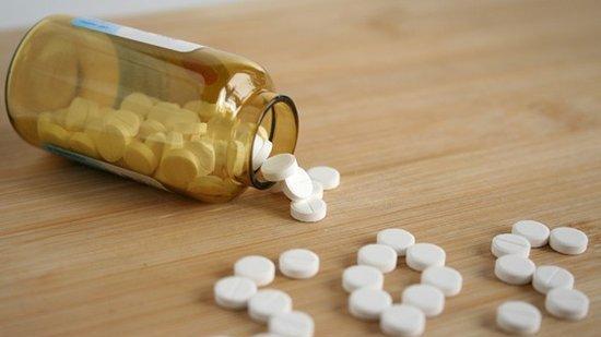 意外之举，未带罩子的后果——他吃了一天的药-第2张图片