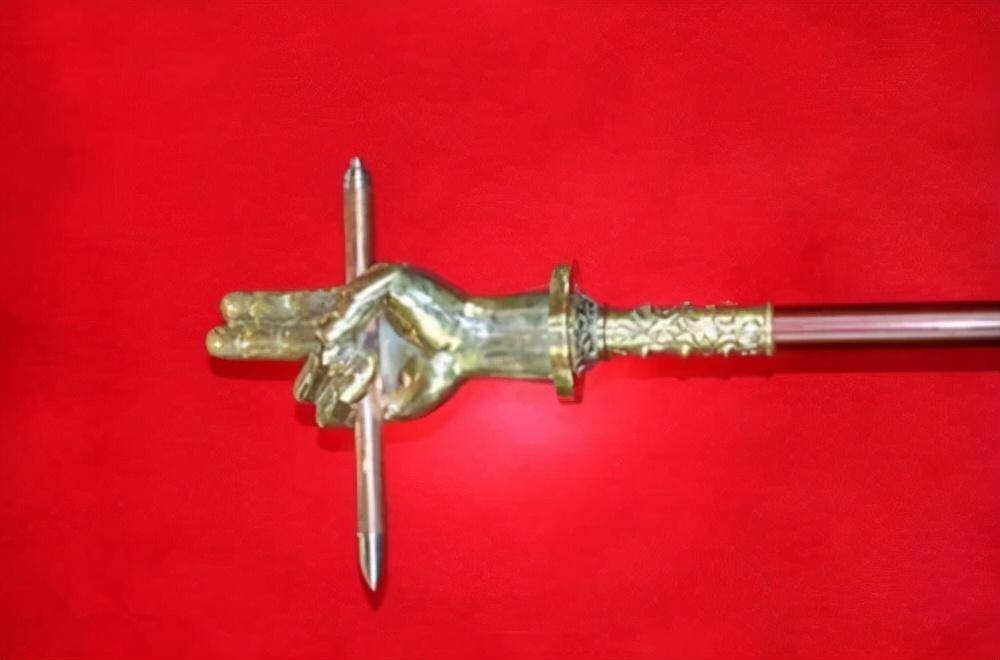 方天画戟多重方天画戟的重量之谜，历史与工艺的深度探讨-第2张图片
