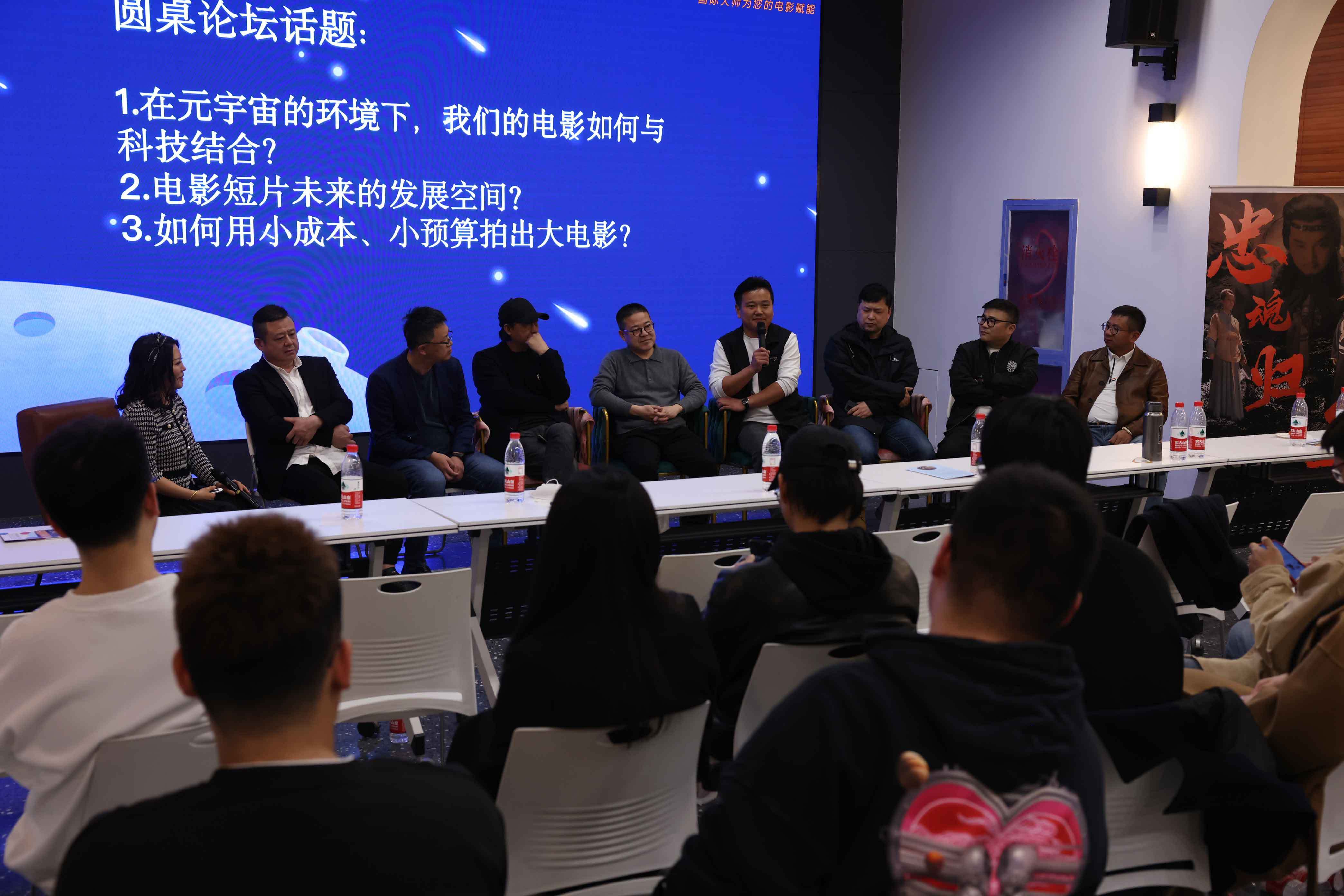 丫丫电影院草莓丫丫电影院，光影世界中的文化殿堂
