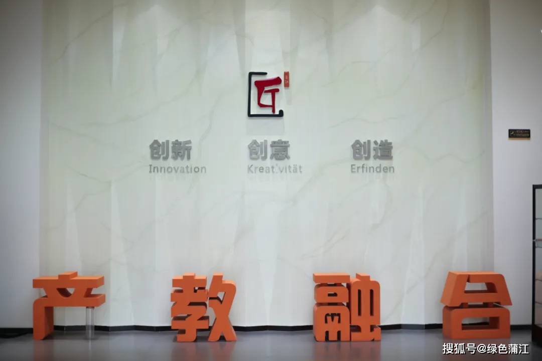 探索亚洲精品一卡至四卡，乱码背后的文化魅力-第2张图片