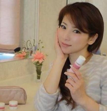日本少妇做爰大尺裸体日本少妇的私密世界，关于爱与裸体的探讨-第2张图片