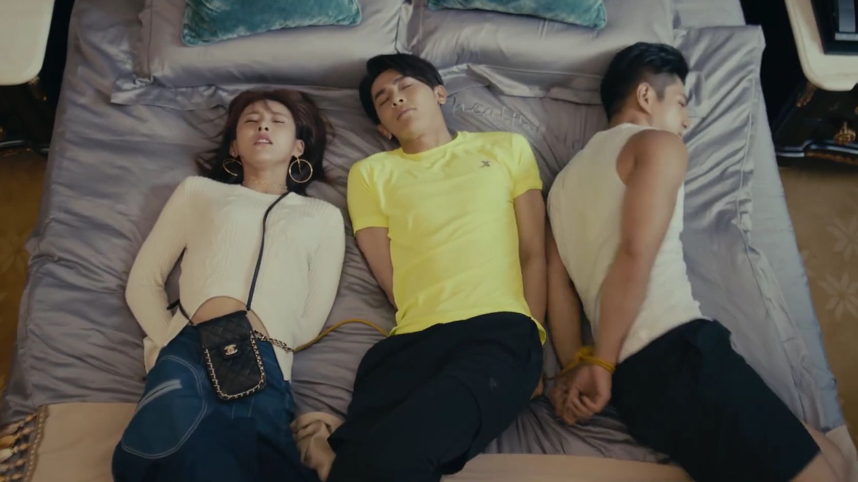 一女多男NP高辣文H