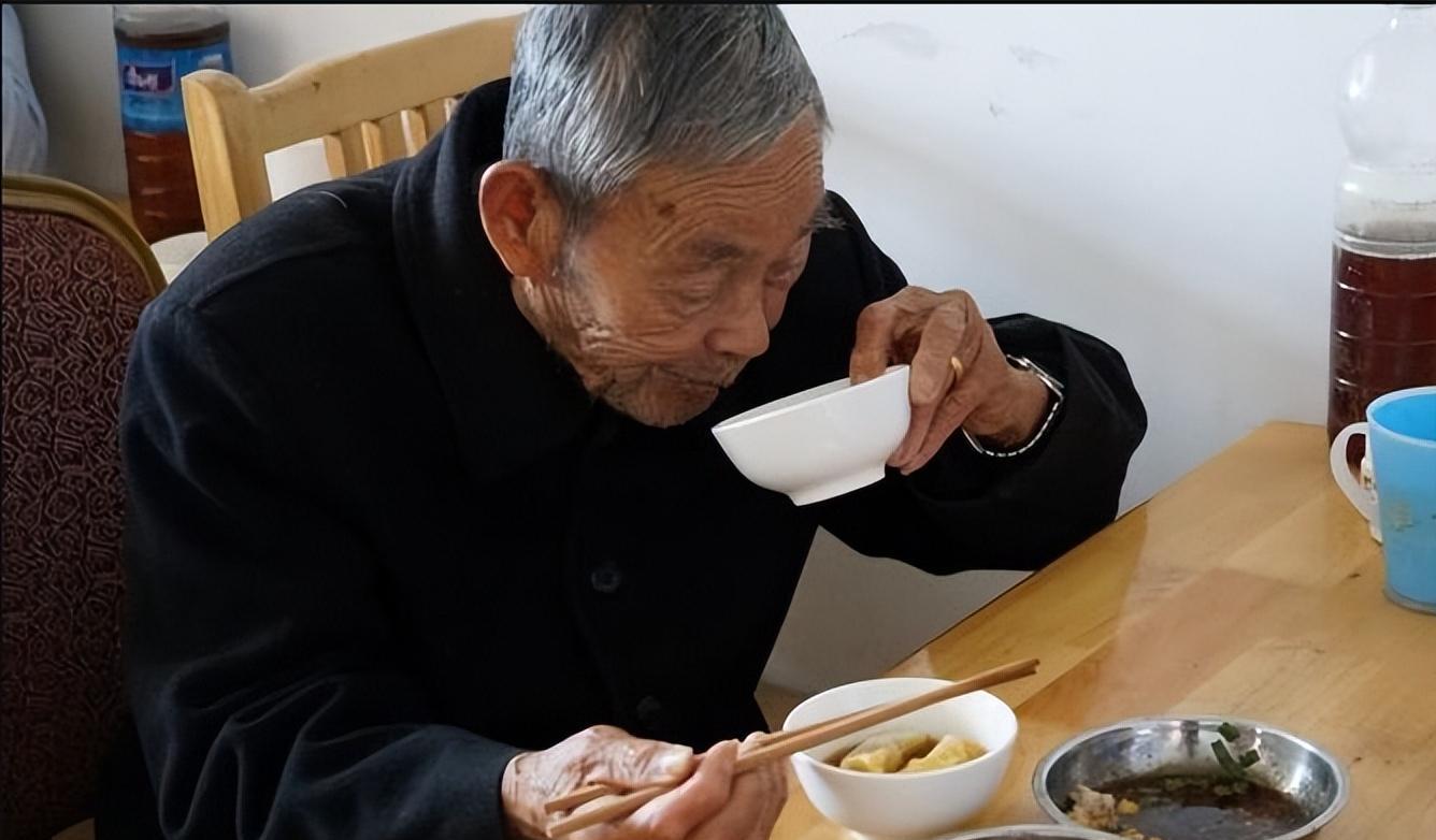 一个家庭的一天一个家庭的一天-第3张图片
