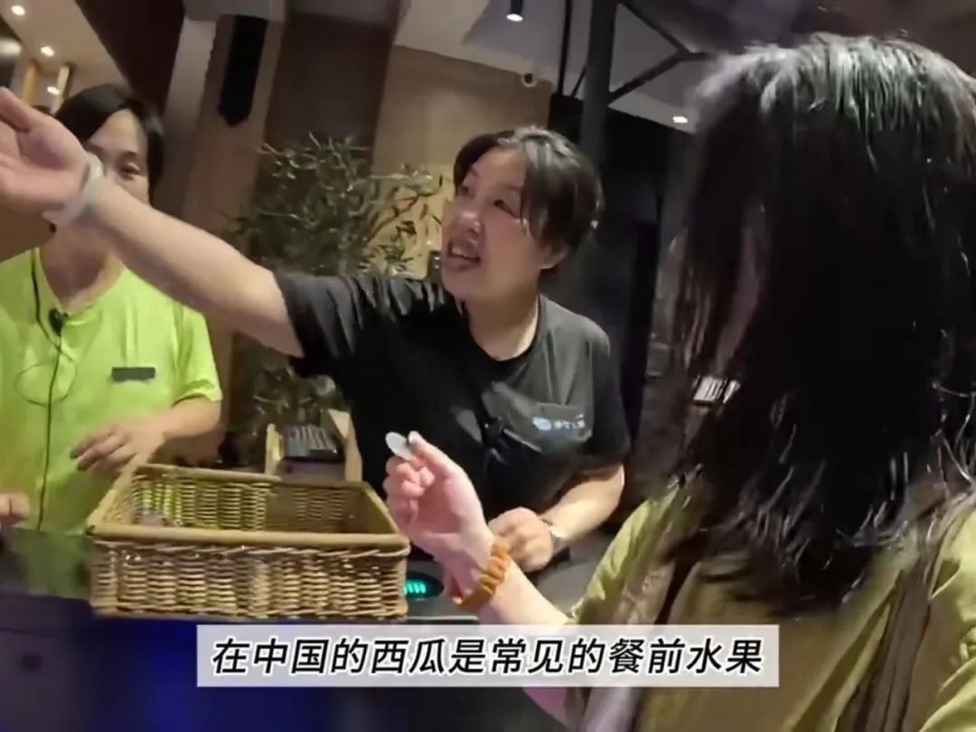 51吃瓜网，网络新潮流的瓜分与分享-第1张图片