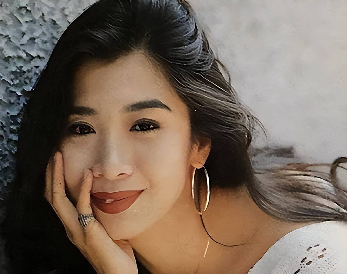吴嘉丽与三级艺术之美