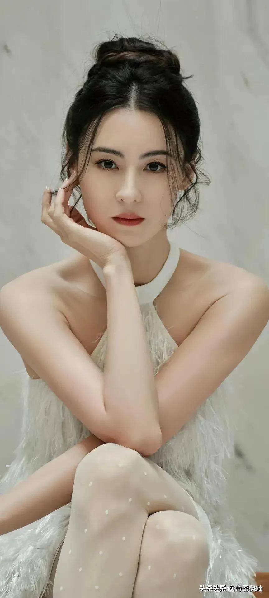 张柏芝很惊艳张柏芝艳门照事件回顾与影响分析