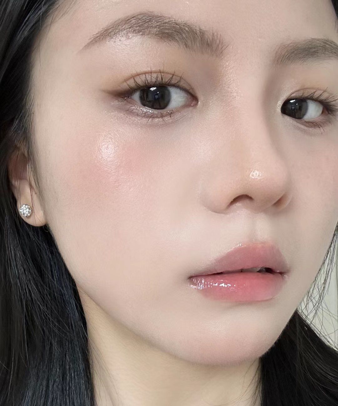 日系女生裸妆图片一组周公解梦梦到杀蛇日系女生裸妆之美，清新自然妆容图片解析-第3张图片