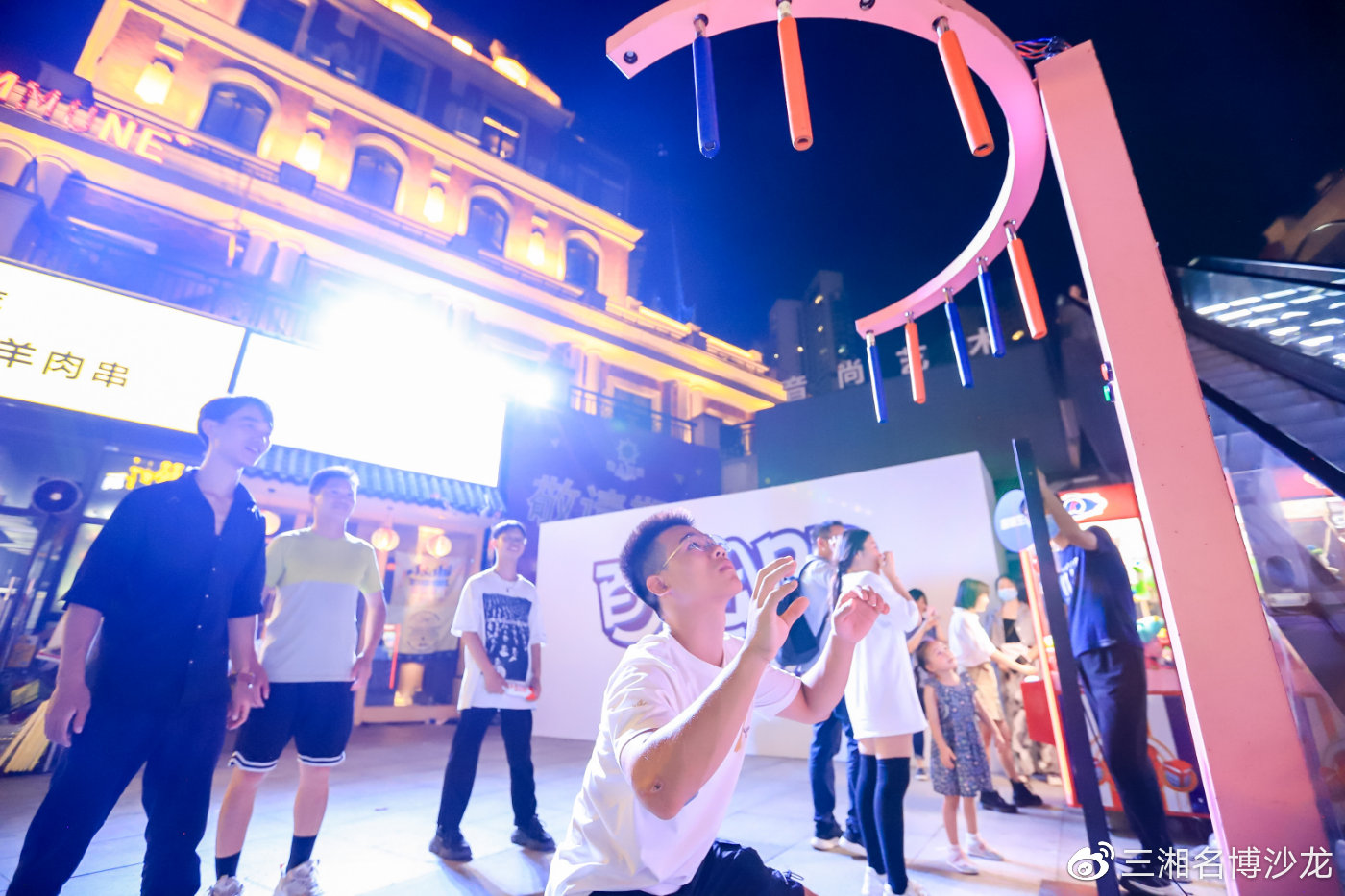 趣夜下载趣夜，点亮生活的多彩瞬间-第1张图片