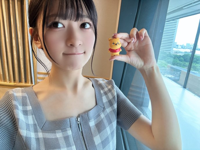 铃原爱蜜莉铃原爱蜜莉，一位独特的艺术魅力之星