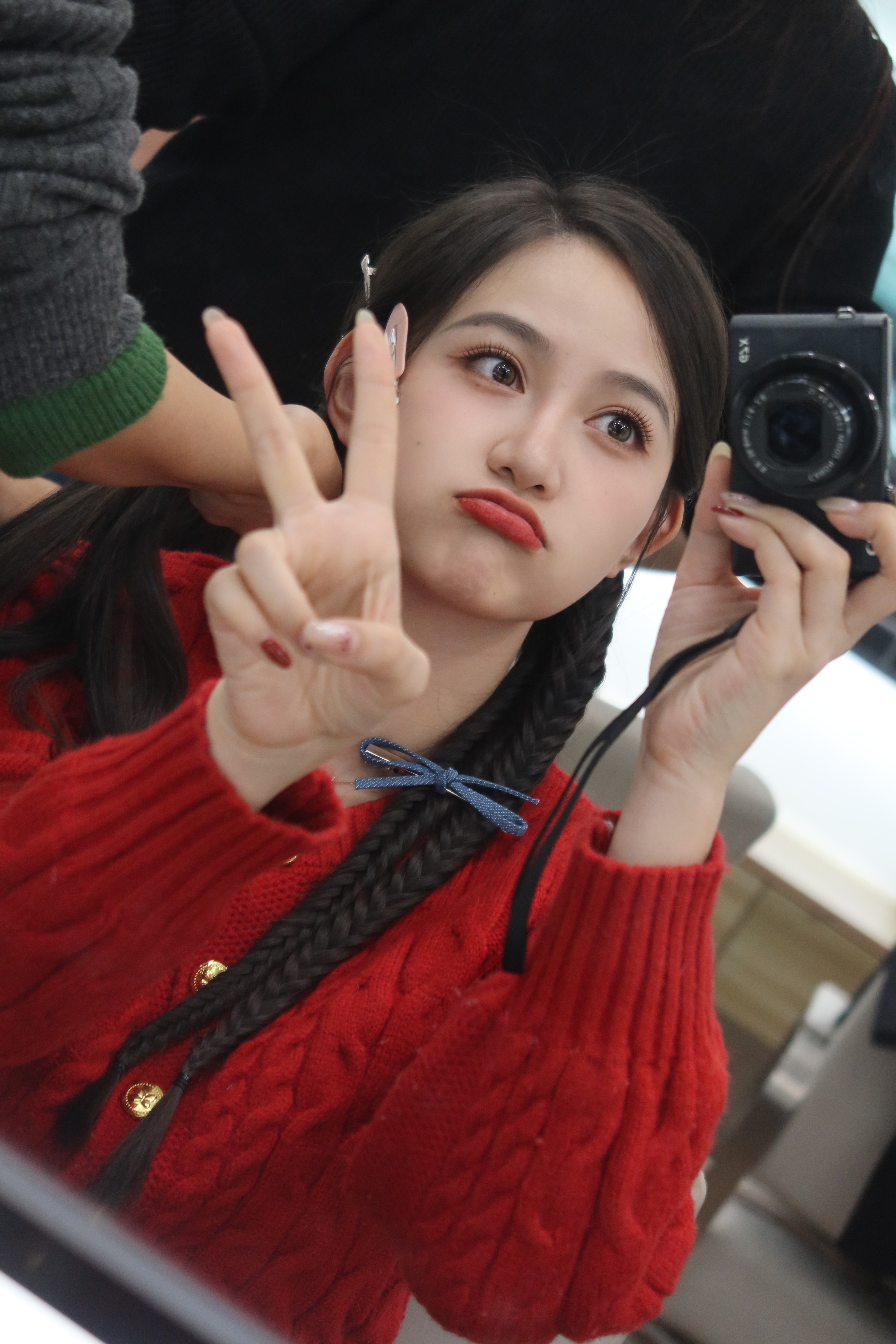 欢迎你，十八岁的中国大陆女RAPPER-第1张图片