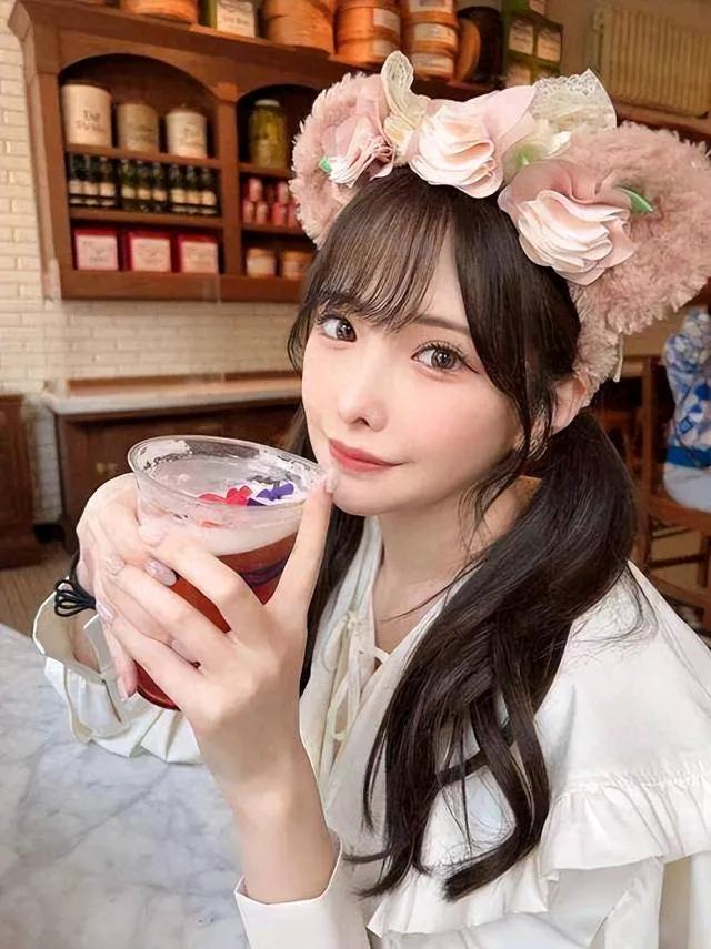 美女假视频美女假视频现象的背后与思考-第2张图片