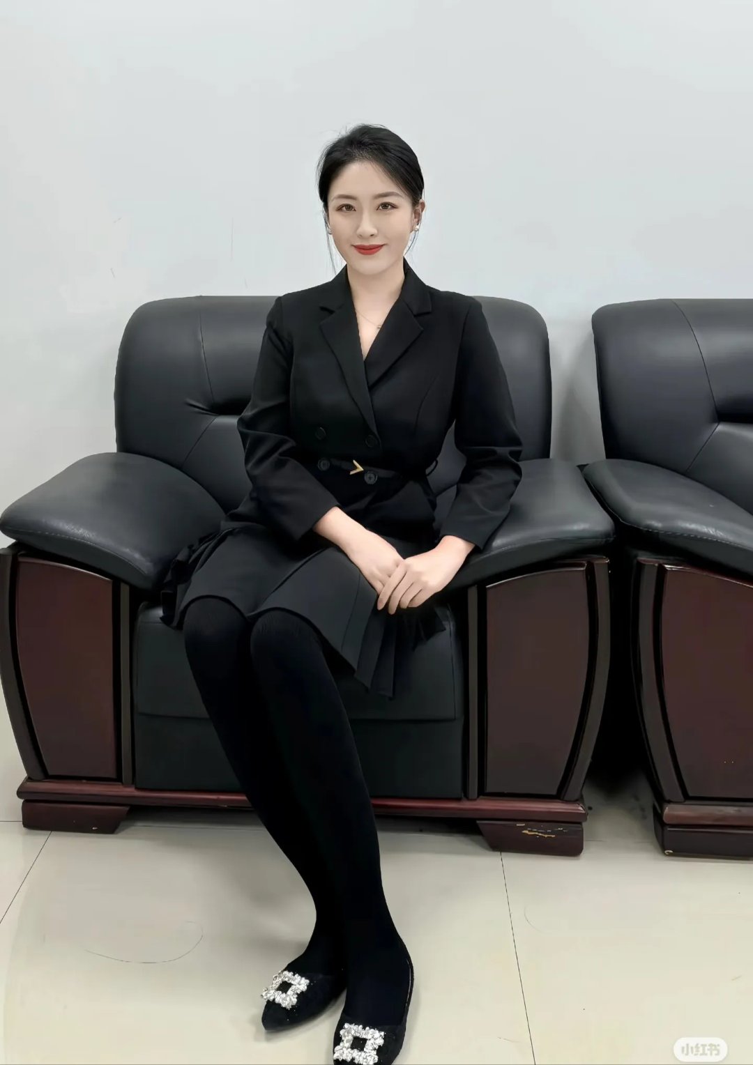 探索欧美与亚洲熟妇的魅力，一区、二区、三区的独特风情-第2张图片