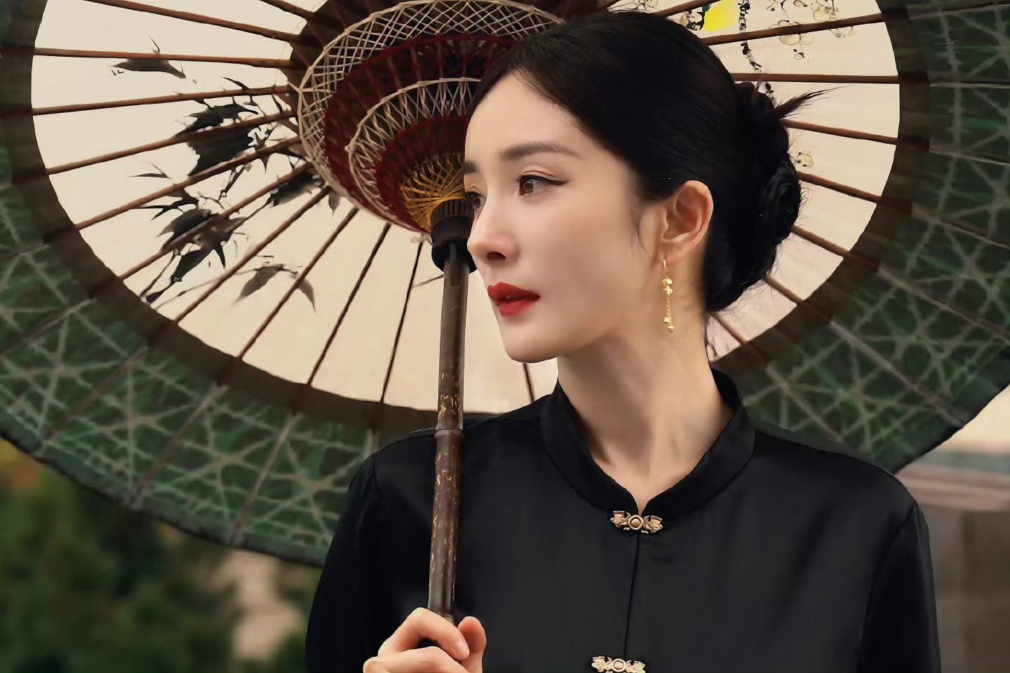 杨幂的私密话题，关于她的初夜