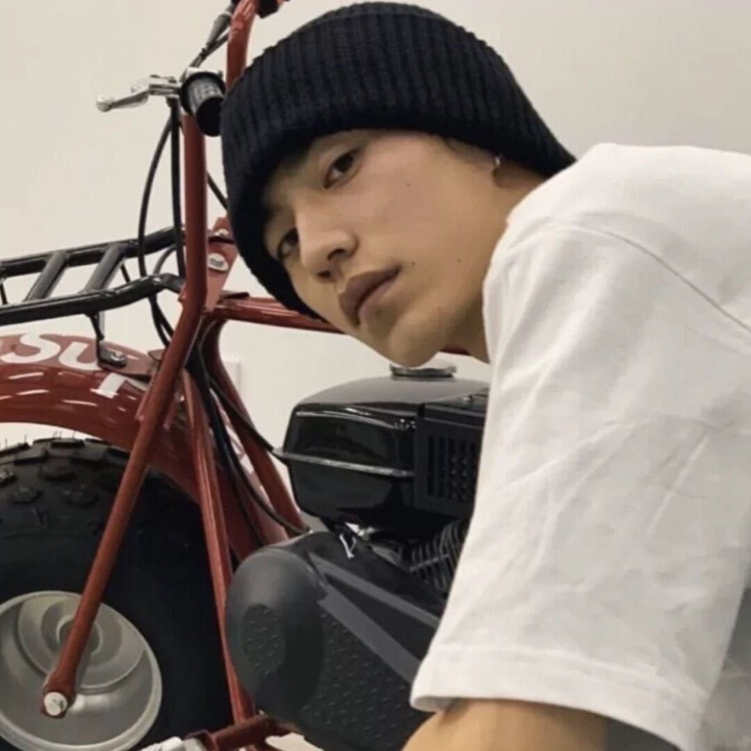 探索中国男同志文化中的王伦宝与china69-第1张图片