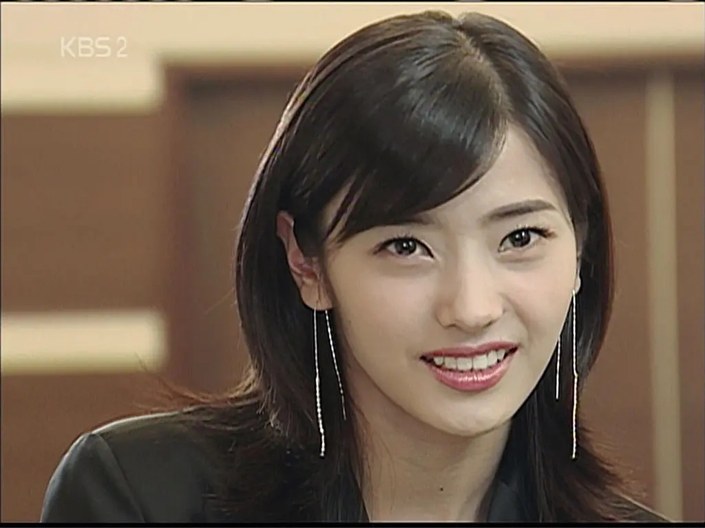 韩彩英2021韩彩英与网络内容探讨-第1张图片
