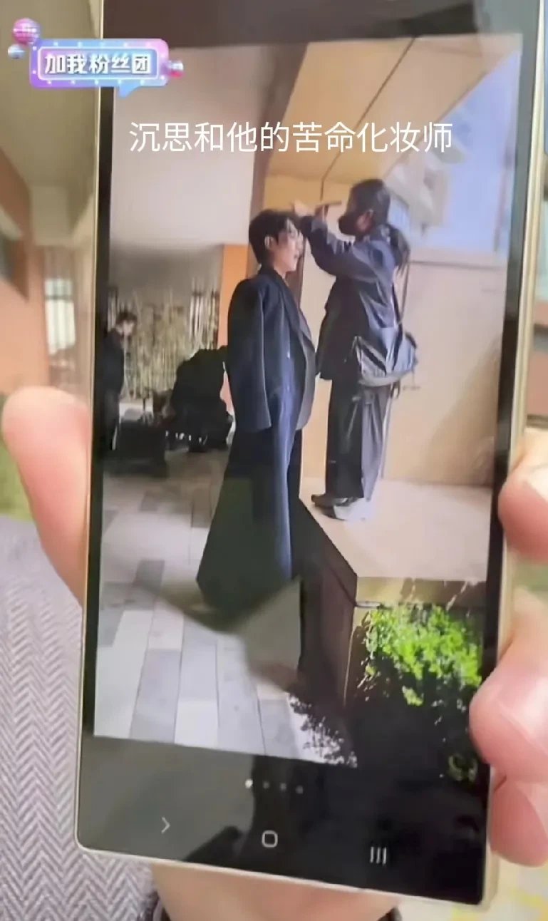 把腿扒开让我添30分钟视频探索性爱边缘的界限——从把腿扒开让我添30分钟视频的视角
