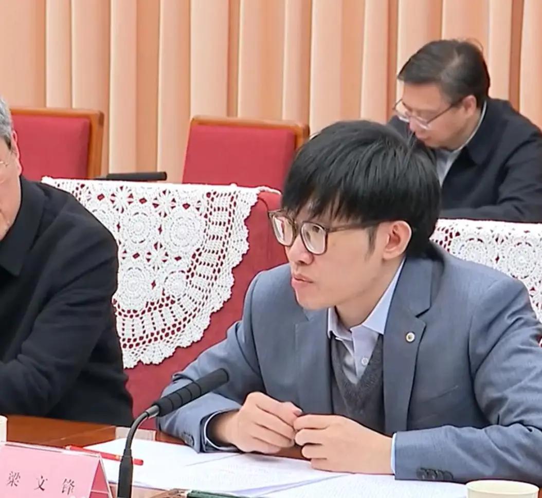 免费中国大但人文艺术 正道 导演免费中国大的人文艺术，正道之探索-第3张图片