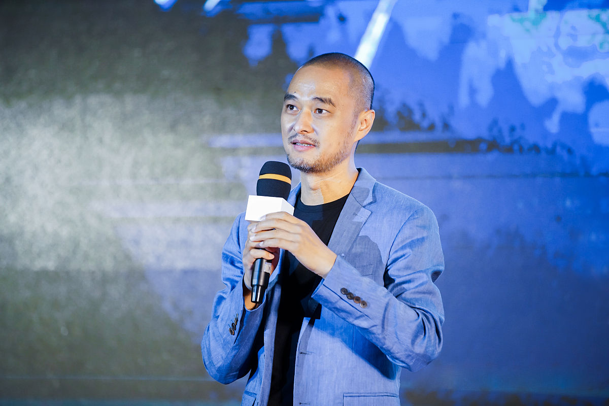 人伦亲情父母儿女的句子简短人伦亲情，父母儿女的情感纽带