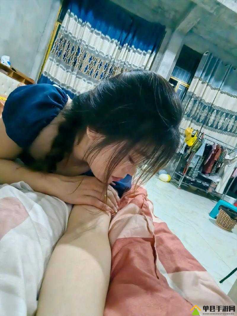 少妇人妻呻呤日韩剧少妇人妻的内心世界——对痛苦与渴望的探索-第1张图片