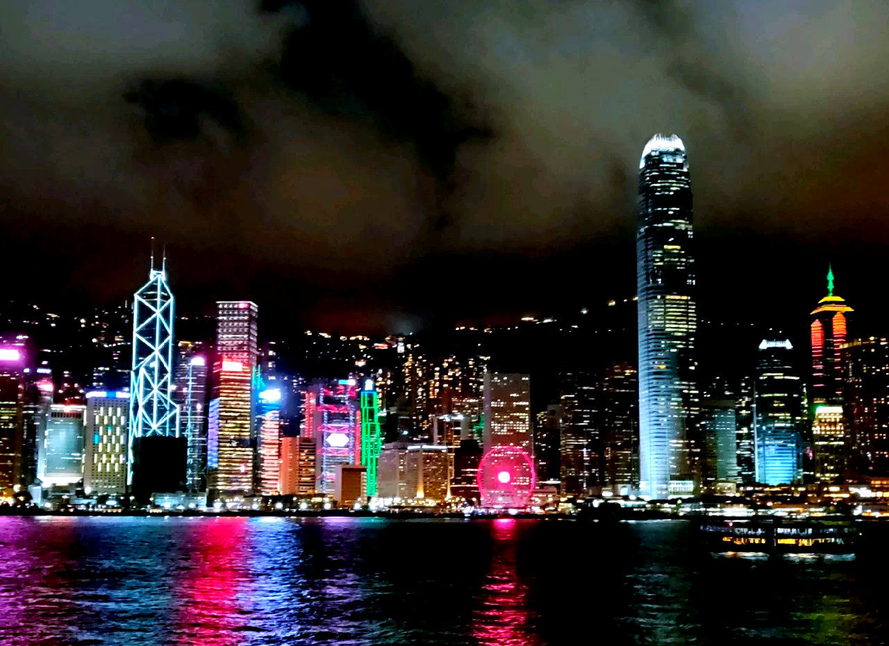 香港成人台网址香港成人台，探索与理解