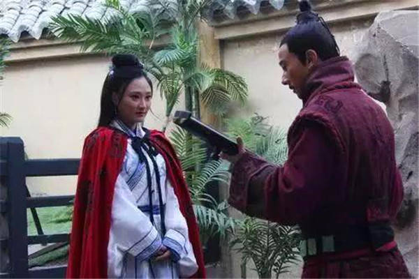 御龙在天，蔡文姬的传奇人生