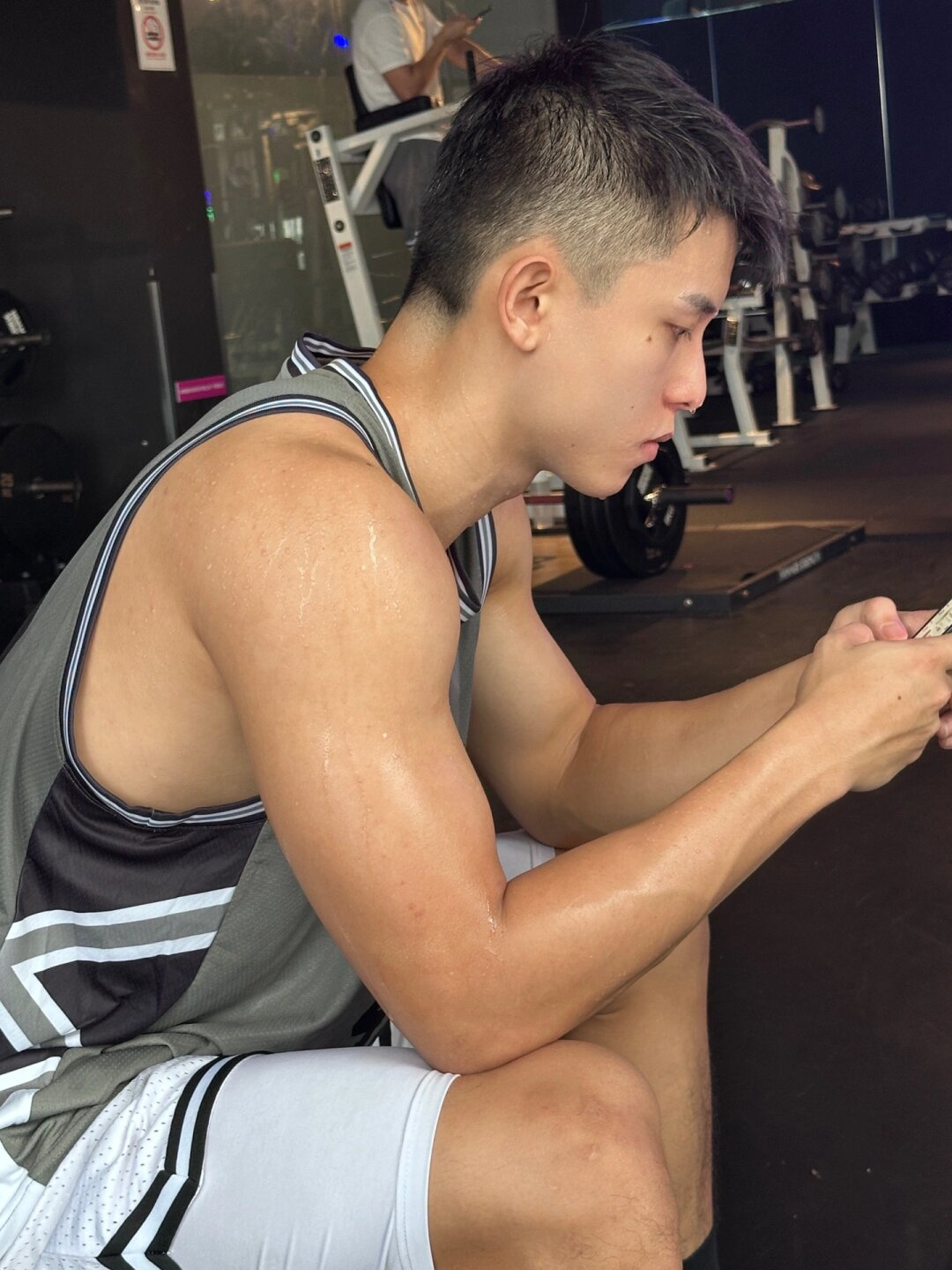 健身教练jasonGAYXXX激情健身教练的魅力之旅