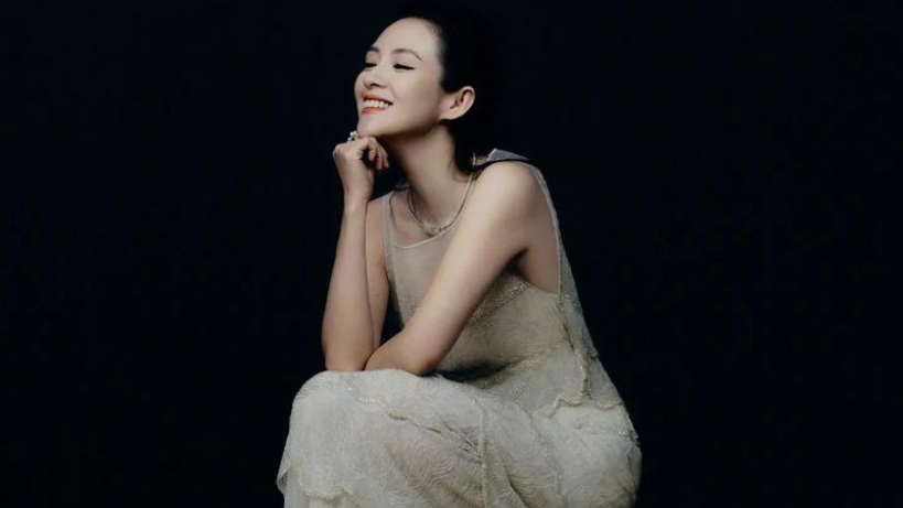 厨房里的征服，美艳老师的独特魅力-第2张图片