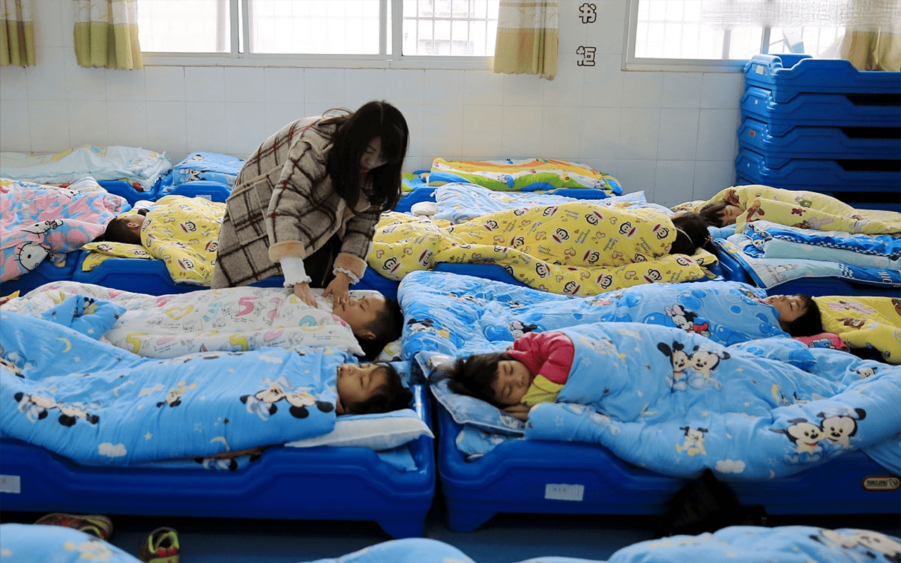 幼群交现象的探讨