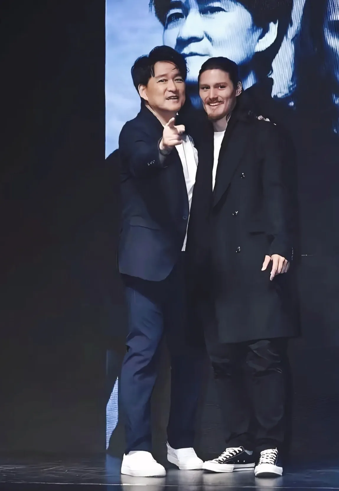 任正非与苏薇的情缘，年龄与婚姻的背后故事-第2张图片