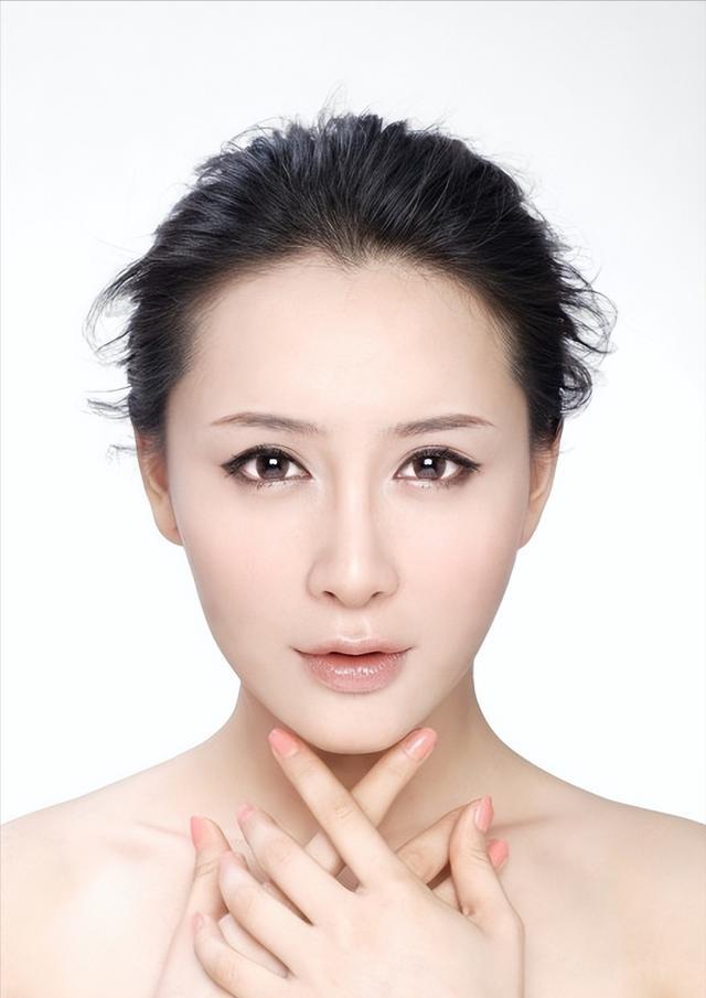 亚裔美女的独特魅力与文化交融的探索-第2张图片