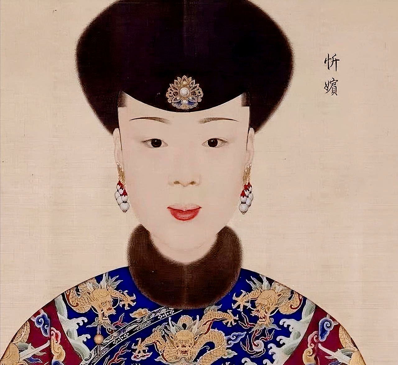 皇上和宫女边走边做H皇室禁忌之秘，皇上的私密时刻与宫女