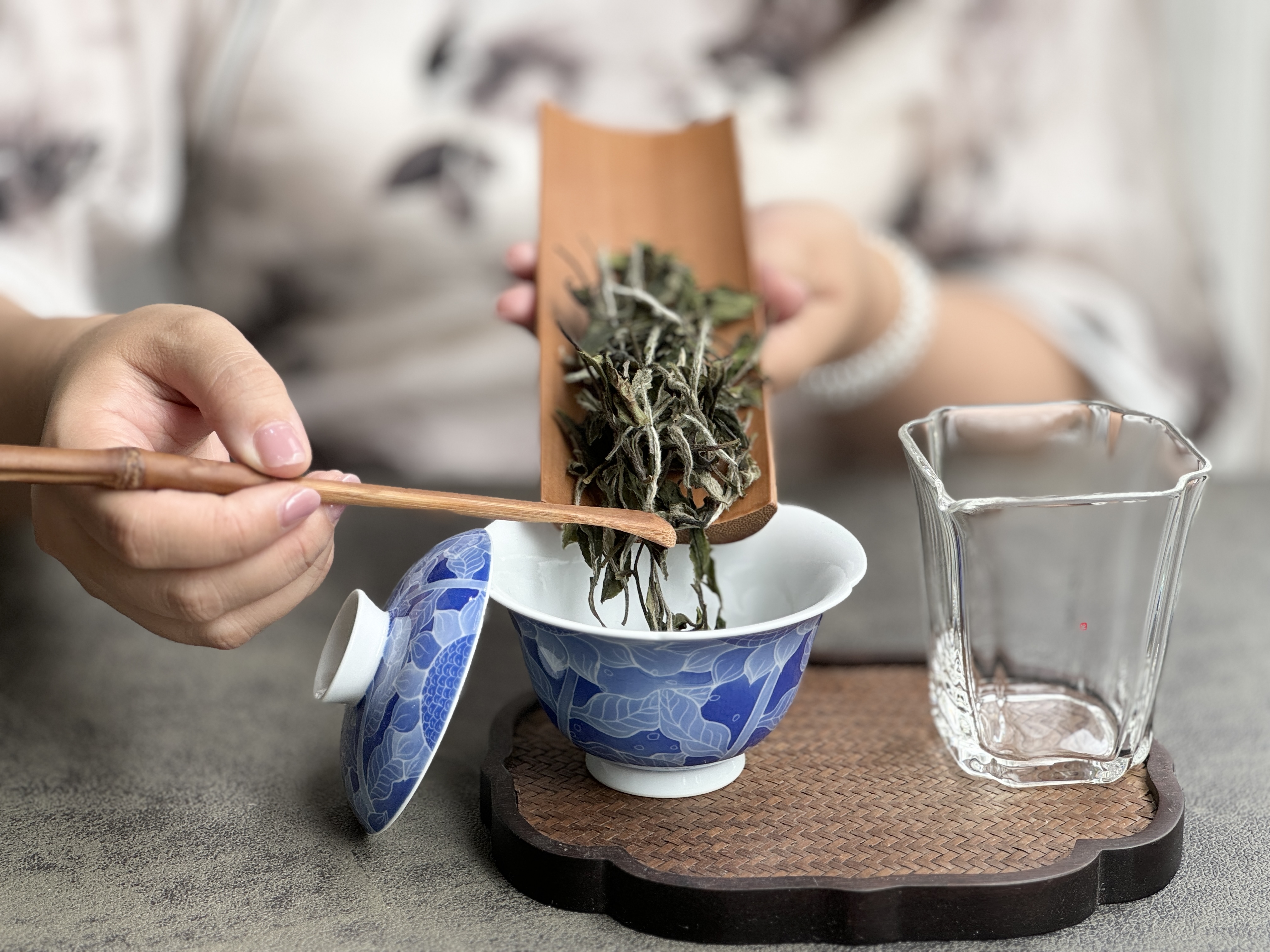 小洞里的水是甜的嘛为什么小洞里的水，是否甘甜如蜜？-第2张图片
