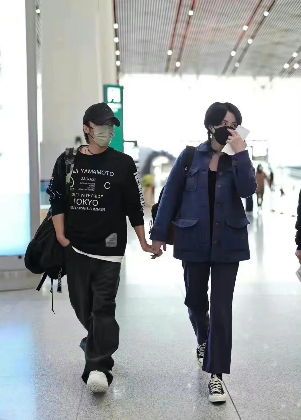 王菲闺女窦靖童窦靖童出柜，勇敢面对自我，追寻真实身份-第2张图片