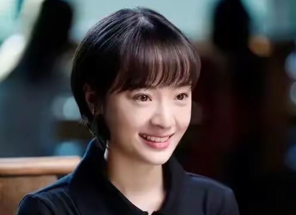 公交挤进妹妹花蕊公交之旅中的小插曲，挤进妹妹的花蕊