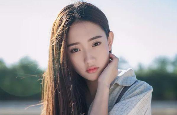 男人在享受愉悦时刻的独特方式