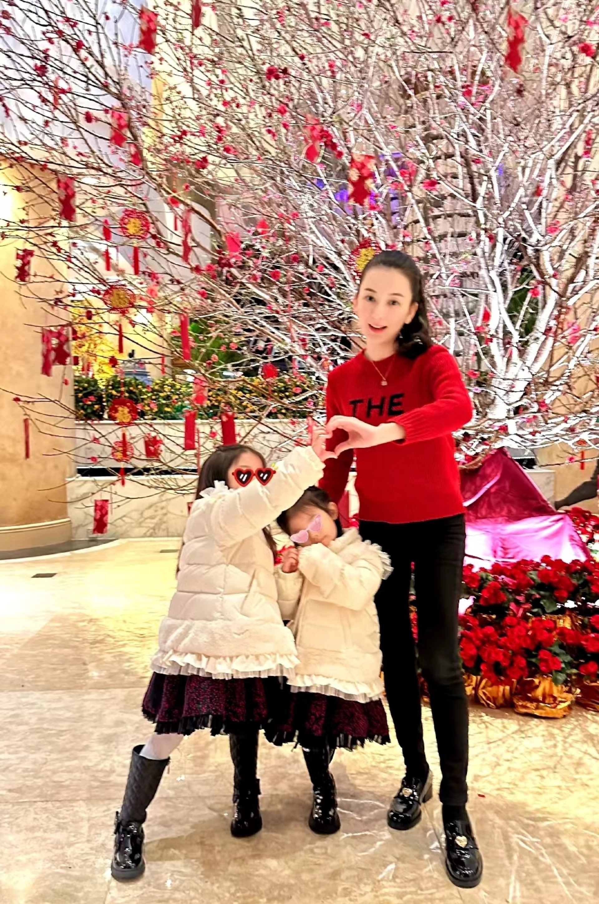 娇妻聚会大杂交，一场不同寻常的社交体验-第3张图片