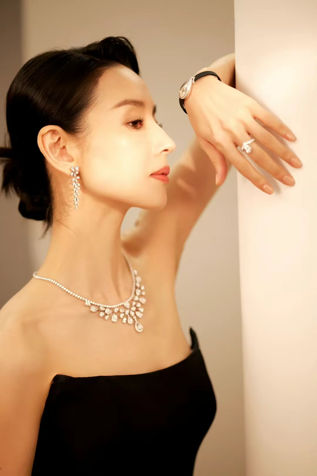japonensis成熟少妇探索Japonensis的成熟之美-第2张图片